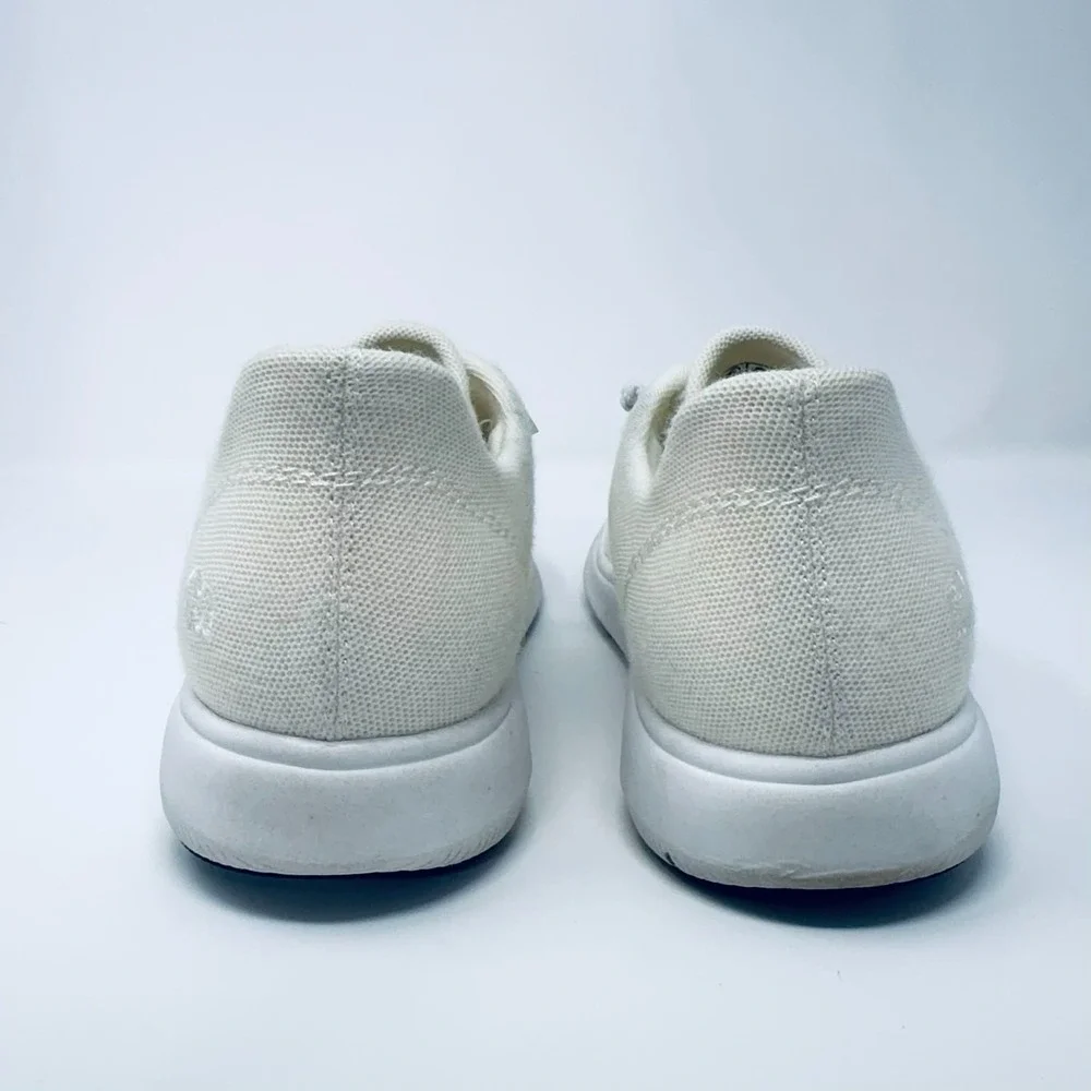 Merinos Australian Lace Up Wool Sneakers‎ Women's Size 9 Cream Comfort Cushion